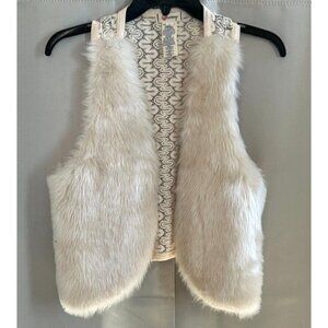 OLsenboye Women Vest Large Cream Crochet Lace Faux Fur Western Cottagecore 17026
